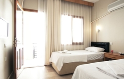 Koz Eren Otel Çeşme