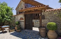 Birgi Otel Saliha Hanım Taş Konak