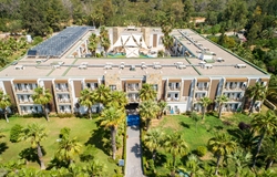 Crystal Green Bay Resort & Spa