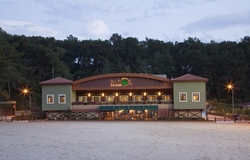 Padok Premium Hotel and Stables