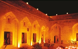 Artuklu Kervansarayı