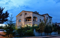 Uçhisar Stone House