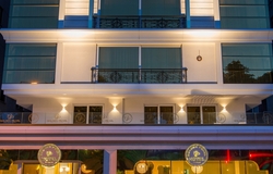 Golden Pearl Boutique Hotel