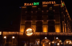 Realist Hotel