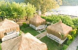 Mavi Yengeç Bungalow & Restaurant