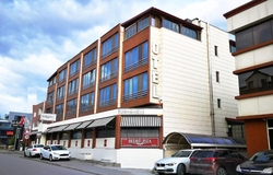 La Flora House Hotel