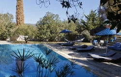 Bakkhos Guesthouse Kuşadası