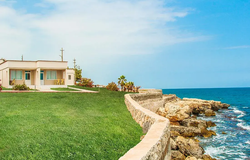 Queenaba Hotel Beach