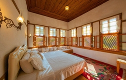 Meymune Valide Konağı