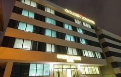 Golden Lounge Hotel