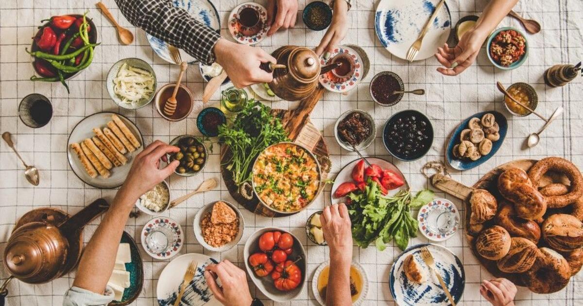 İzmir'de  Doğa İçinde Kahvaltı İçin Nereye Gidilir? Çiçekli Köy Nerede, Hangi Kahvaltıcılar Var?