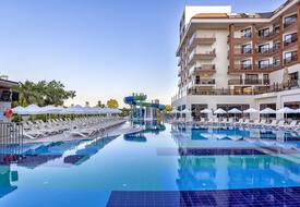 Glamour Resort & Spa