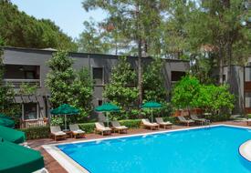 Balmy Foresta Hotel