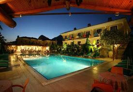 Perdikia Beach Hotel