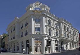 Albatros Premier Hotel