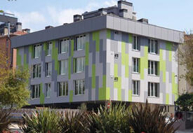 Gris & Verde Suite Hotel