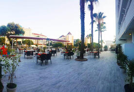 Amore Hotel & Restaurant