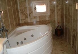 Safran Sarı Pansiyon