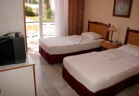 Aska Sun Queen Otel Konaklı