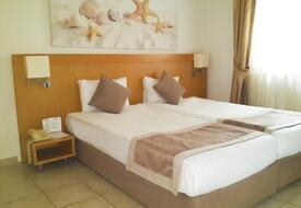 Paloma Paradise Beach