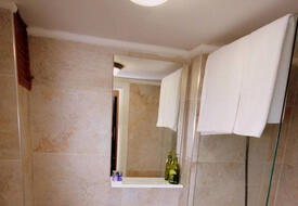 Ada House Old City Hotel