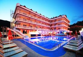 Musti's Royal Plaza Hotel