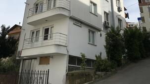 Zoviya Hill White Apart