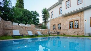 Delight Deluxe Hotel