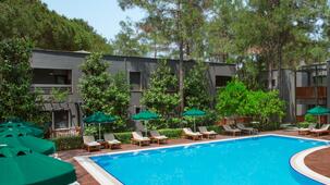 Balmy Foresta Hotel