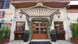 La Perla Premium Hotel Ve Restaurant Şarap Evi 