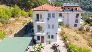 Onoda Hotel & Suites