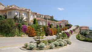 Gold City Villa & Residence