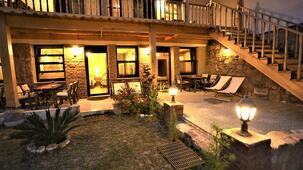 Attalos Suites Hotel 