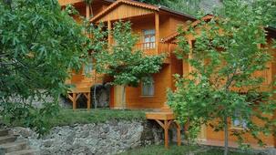 Kapuzbaşı Şelale Motel