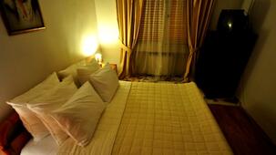 Şarlı Hotel Ataköy