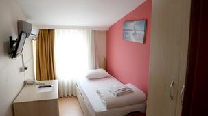 Educa Hostel Florya