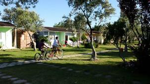 Çiçek Evler Tatil Köyü