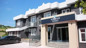 Sinopsis Resort Otel