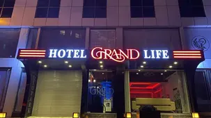Grand Life Hotel