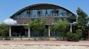 Safir Beach Resort Hotel