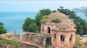 Mudanya Kumyaka Taxiarchoi Kilisesi