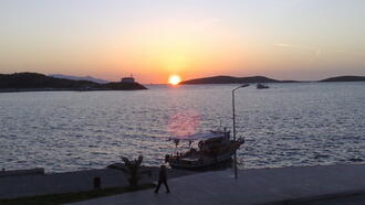 Foça Restoranları ve Yemek Yerleri