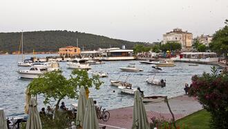Burgazada Restoranları ve Yemek Yerleri
