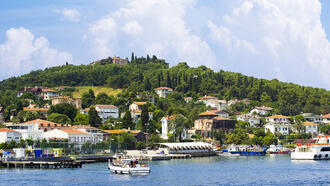 Adalar Gezilecek Yerler ve Tarihi Yerler