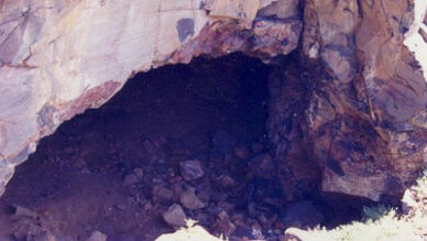 Kurbanağa Mağarası