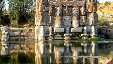 Eflatunpınar Anıtı