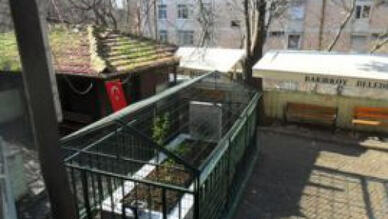 Zuhurat Baba Türbesi