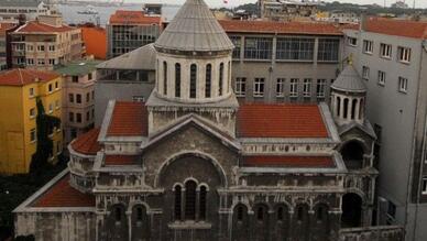 Surp Krikor Lusavoriç Kilisesi