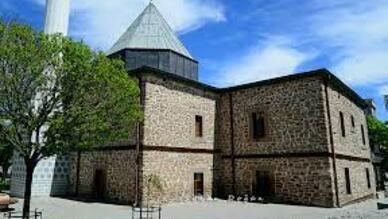 Şemsi Tebrizi Camii ve Türbesi