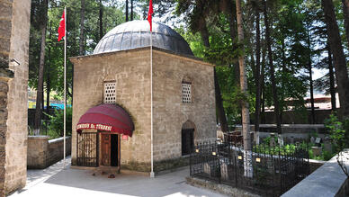 Akşemseddin Türbesi